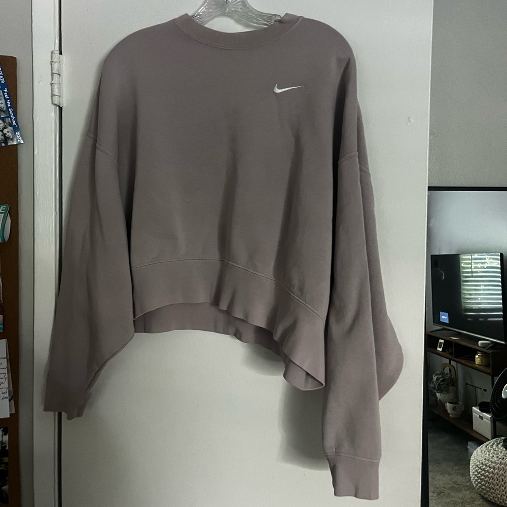 Nike Light Pink Crew Neck (Great Condition)